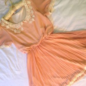 ✨2 for 1!!! ✨ANNA-KACI 🌸 flirty dress